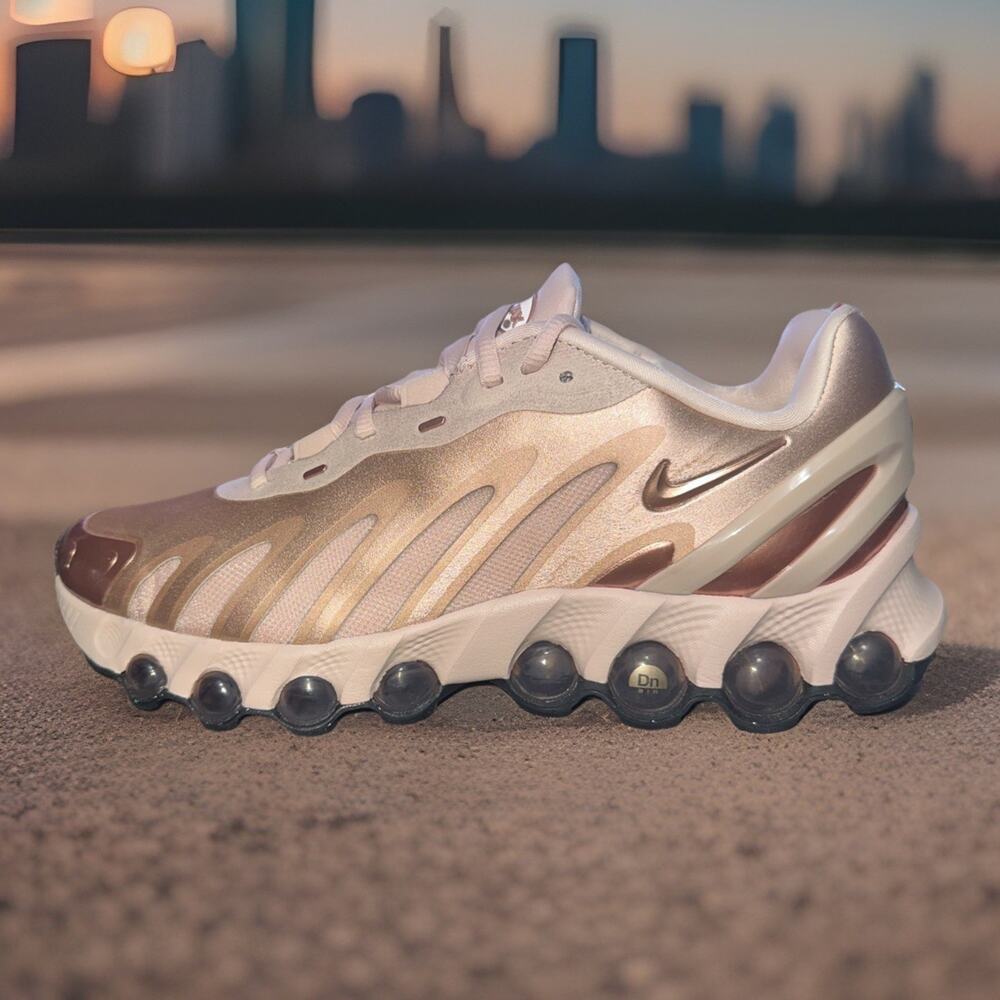 New Women's Size 9.5 Nike Air Max DN8 Red Bronze Pink HF5509-900